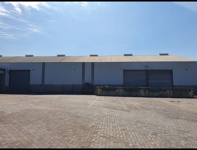 3,200M² FACTORY TO LET IN BLACKHEATH INDUSTRIAL
